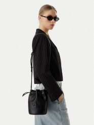 Calvin Klein Torebka Bold Ck Small LV04F3640G Czarny. Czarne torebki do ręki damskie Calvin Klein, bez wzorów, ze skóry, bez dodatków. Za 409.99 zł.