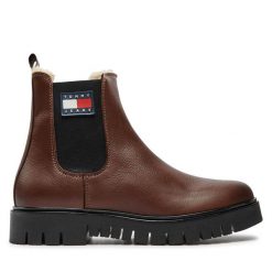 Sztyblety Tommy Jeans. Brązowe botki damskie Tommy Jeans, z jeansu, bez obcasa, na płaskiej podeszwie, bez zapięcia. Za 639.99 zł.