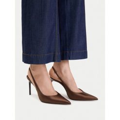 Szpilki Nine West. Brązowe szpilki damskie Nine West, bez wzorów, bez obcasa, bez zapięcia. Za 279.99 zł.