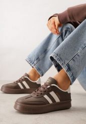 Brązowe Sneakersy Sportowe z Ozdobnymi Paskami i Przeszyciami Wenilan. Brązowe obuwie sportowe damskie Renee, bez wzorów, z jeansu. Za 69.99 zł.