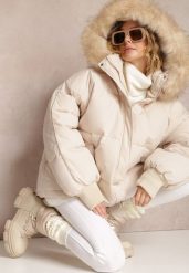 Beżowa Kurtka Oversize z Futrzanym Kapturem Haduni. Brązowe kurtki damskie Renee, na zimę, l, z aplikacjami, z futra. Za 289.99 zł.