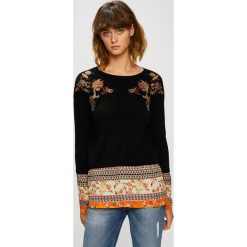 Desigual - Sweter. Swetry damskie marki Desigual. W wyprzedaży za 199.90 zł.