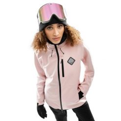 Damska kurtka snowboardowa Sporty zimowe Siroko W2-W Pastel. Czerwone kurtki damskie SIROKO, bez wzorów, z softshellu, bez kaptura, narciarskie. W wyprzedaży za 330.95 zł.