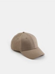 Czapka z daszkiem - beżowy. Brązowe czapki i kapelusze męskie Sinsay, bez wzorów, z bawełny, klasyczne. Za 9.99 zł.