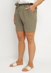 Ciemnozielone Szorty Typu Bermudy z Wysokim Stanem z Gumką w Pasie i Wiązaniem Seviiana. Zielone szorty damskie Born2be, xl, bez wzorów, z koronki, eleganckie, z podwyższonym stanem. Za 39.99 zł.