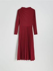 Sukienka midi z plisowaniem - bordowy. Czerwone sukienki damskie Reserved, l, bez wzorów, z dzianiny, bez kołnierzyka, bez ramiączek, midi, rozkloszowane. W wyprzedaży za 139.99 zł.