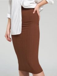 Prążkowana spódnica midi - brązowy. Brązowe spódnice damskie Sinsay, l, bez wzorów, prążkowane, midi. W wyprzedaży za 22.99 zł.