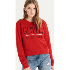 Bluza z napisem - Czerwony. Bluzy damskie marki Sinsay. W wyprzedaży za 24.99 zł.