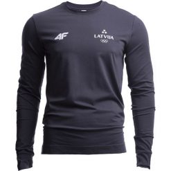 Longsleeve męski Łotwa Pyeongchang 2018 TSML800 - grafit. Szare bluzki z długim rękawem męskie 4f, z nadrukiem, z bawełny, z dekoltem na plecach. W wyprzedaży za 89.99 zł.
