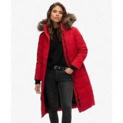 Długi pikowany płaszcz Everest od SUPERDRY. Czerwone płaszcze damskie Superdry., bez wzorów, eleganckie, długie, bez kaptura. W wyprzedaży za 592.00 zł.