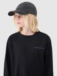 4F Longsleeve regular z nadrukiem chłopięcy - czarny 134 (8-9 lat). Czarne t-shirty dla chłopców 4f, bez wzorów, z bawełny, bez ramiączek. W wyprzedaży za 19.99 zł.