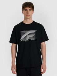4F T-shirt regular z nadrukiem męski - czarny S. Czarne t-shirty męskie 4f, m, bez wzorów, z bawełny, bez kołnierzyka. Za 69.99 zł.