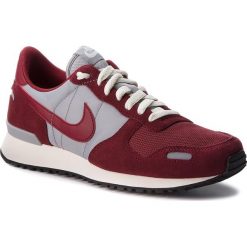 Buty NIKE - Air Vrtx 903896 009 Wolf Grey/Team Red/Sail/Black. Półbuty na co dzień męskie marki Nike. W wyprzedaży za 319.00 zł.