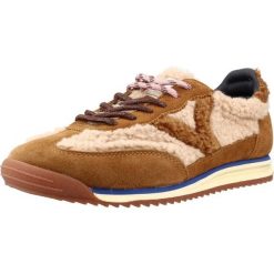 Buty VICTORIA 1158120V Jasnobrązowy. Brązowe trekkingi damskie VICTORIA, trekkingowe. Za 355.99 zł.
