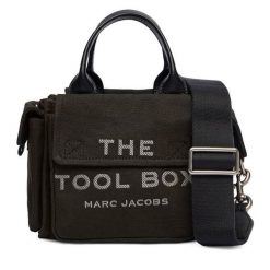 Torebka Marc Jacobs. Czarne torebki do ręki damskie Marc Jacobs, bez wzorów, klasyczne, bez dodatków. Za 1,039.00 zł.