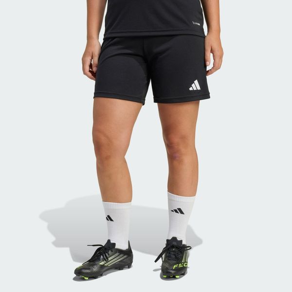 Szorty Entrada 26. Białe szorty sportowe damskie Adidas, s, z aplikacjami, z materiału, klasyczne, z standardowym stanem, na fitness i siłownię, climacool (adidas). Za 79.95 zł.