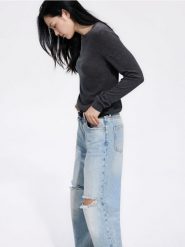 Sweter z wełną i modalem - ciemnoszary. Szare swetry damskie Reserved, l, bez wzorów, z dzianiny, bez kołnierzyka, bez ramiączek, bez kaptura. Za 119.99 zł.