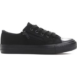 Czarne Trampki Savory. Buty sportowe chłopięce marki Born2be. Za 29.99 zł.