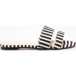 Public Desire - Klapki Edie. Niebieskie klapki damskie Public Desire, bez wzorów, z materiału, bez obcasa, na obcasie. W wyprzedaży za 59.90 zł.