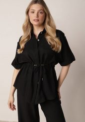 Czarna Nietoperzowa Koszula Safari z Bawełną z Wiązaniem w Talii Tierona. Czarne bluzki damskie Born2be, l, bez wzorów, z bawełny, biznesowe, bez kołnierzyka, bez ramiączek. Za 89.99 zł.