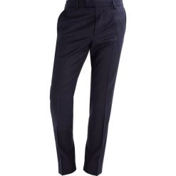 JOOP! BLAYR Spodnie garniturowe dark blue. Eleganckie spodnie męskie JOOP!, z materiału. W wyprzedaży za 356.95 zł.