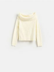 Sweter z wykładanym golfem - złamana biel. Swetry damskie Reserved, l, bez wzorów, z dzianiny, bez kołnierzyka, bez ramiączek, bez kaptura. Za 119.99 zł.
