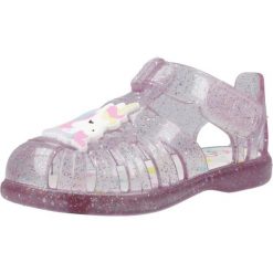 Sandały IGOR TOBBY UNICORN Fioletowy. Fioletowe sandały damskie Igor, bez wzorów, z gumy, bez obcasa, bez zapięcia. Za 127.99 zł.