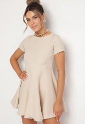 Beżowa Rozkloszowana Sukienka z Krótkim Rękawem i Ozdobnymi Przeszyciami Meporea. Brązowe sukienki damskie Born2be, na co dzień, l, bez wzorów, eleganckie, bez kołnierzyka, bez ramiączek, mini, rozkloszowane. Za 89.99 zł.