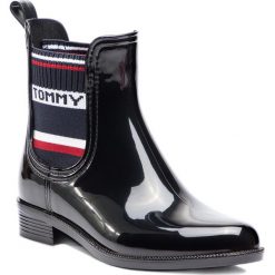Kalosze TOMMY HILFIGER - Tommy Elastic Rain Boot FW0FW03836 Black 990. Kozaki damskie Tommy Hilfiger. W wyprzedaży za 319.00 zł.