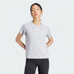 AEROREADY Train Essentials 3-Stripes Tee. Szare koszulki sportowe damskie Adidas, xs, bez wzorów, z materiału, sportowe, bez kołnierzyka. W wyprzedaży za 114.75 zł.