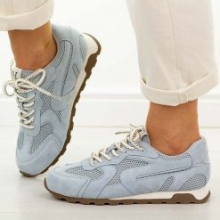 Niebieskie skórzane półbuty damskie Vinceza 86426. Niebieskie obuwie sportowe damskie VINCEZA, na jesień, bez wzorów, z jeansu, eleganckie, z okrągłym noskiem, bez obcasa, na płaskiej podeszwie, bez zapięcia. Za 249.00 zł.