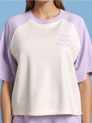 Bluza z krótkim rękawem - fioletowy. Fioletowe bluzy damskie Sinsay, l, bez wzorów, bez kaptura. W wyprzedaży za 27.99 zł.