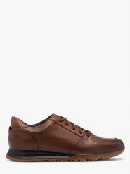 Brązowe sneakersy męskie na dwukolorowym spodzie EGON. Brązowe półbuty na co dzień męskie RKO, ze skóry, sportowe, bez zapięcia. Za 429.99 zł.