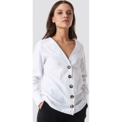 NA-KD Trend Bluzka z guzikami - White. Bluzki damskie marki NA-KD Trend. Za 80.95 zł.