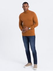 Dzianinowy męski jednokolorowy golf z wiskozą camel V8 OM-SWTN-0101 S. Brązowe bluzy męskie Ombre, m, bez wzorów, z dzianiny, bez kaptura. Za 121.01 zł.