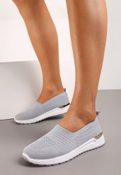 Szare Tenisówki z Ozdobną Wstawką na Podeszwie i Elastyczną Wkładką Ixtella. Szare trampki i tenisówki damskie Born2be, z aplikacjami, z jeansu, eleganckie, bez zapięcia. Za 49.99 zł.