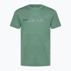 Koszulka treningowa męska Nike Dri-Fit Fitness. Zielone buty sportowe męskie Nike, m, bez wzorów, bez kołnierzyka, bez ramiączek, na fitness i siłownię, dri-fit (nike). Za 83.99 zł.