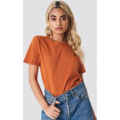 NA-KD Basic T-shirt basic - Orange. T-shirty damskie marki NA-KD Basic. W wyprzedaży za 21.18 zł.