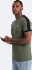 Ombre T-shirt męski bawełniany z kontrastującymi wstawkami - oliwkowy V4 S1632 XXL. Zielone t-shirty męskie Ombre, m, bez wzorów, z bawełny, bez kołnierzyka. Za 29.99 zł.