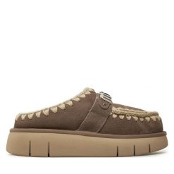 Kapcie Mou. Brązowe kapcie damskie Mou, bez wzorów. Za 1,049.00 zł.