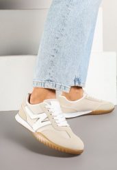 Beżowe Sneakersy Tenisówki z Ozdobną Boczną Naszywką Ranilsa. Brązowe obuwie sportowe damskie Born2be, z aplikacjami, z jeansu, eleganckie, bez zapięcia. Za 89.99 zł.