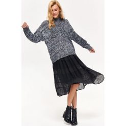 SWETER DAMSKI, Z GOLFEM. Swetry damskie TROLL. W wyprzedaży za 39.99 zł.