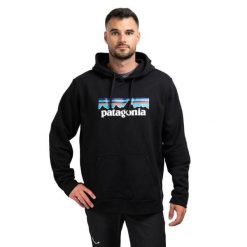 Bluza Patagonia P-6 Logo Uprisal. Czarne bluzy męskie Patagonia, m, bez wzorów, bez kaptura. Za 359.99 zł.