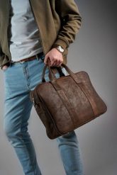 Torba na Laptopa Brødrene BL01 Ciemny Brąz. Torby na laptopa męskie bez wzorów, ze skóry. Za 399.00 zł.