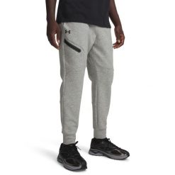Spodnie treningowe Under Armour Unstoppable Fleece 1389353. Czarne spodnie sportowe męskie Under Armour, xs, bez wzorów, z bawełny, na fitness i siłownię. Za 443.15 zł.