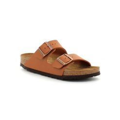 Klapki damskie Birkenstock Arizona. Brązowe klapki damskie Birkenstock, bez wzorów, z materiału, bez obcasa. Za 546.00 zł.