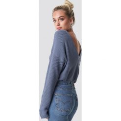 NA-KD Sweter z dzianiny z dekoltem V - Blue. Niebieskie swetry damskie NA-KD, z dzianiny. Za 121.95 zł.