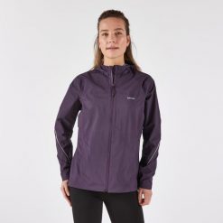 Kurtka do biegania w terenie przeciwdeszczowa damska Kiprun Run 500. Fioletowe kurtki sportowe damskie KIPRUN, xl, bez wzorów, z materiału, bez kaptura, do biegania. Za 299.99 zł.