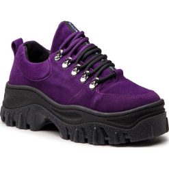 Półbuty BRONX - 66230-C BX 1553 Purple. Fioletowe półbuty damskie Bronx, bez wzorów, z materiału, bez obcasa, na koturnie, bez zapięcia. W wyprzedaży za 369.00 zł.