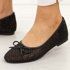 Czarne baleriny damskie Vinceza 62270. Czarne baleriny damskie VINCEZA, na lato, bez wzorów, eleganckie, bez obcasa, na płaskiej podeszwie. Za 149.00 zł.